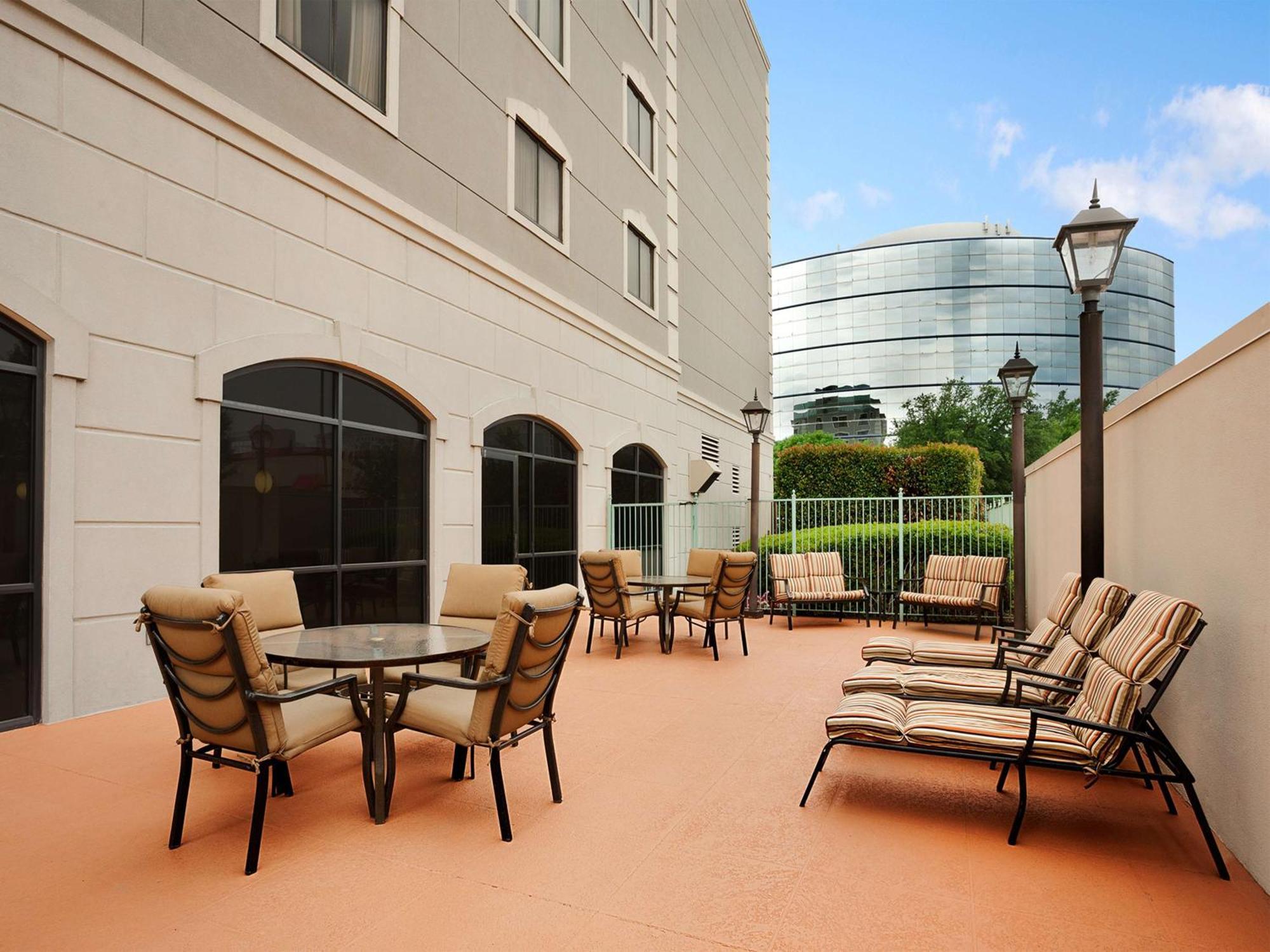 Embassy By Hilton Near The Galleria 4* Dallas
